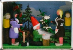 028/133 - Matchbox Scene: Snow White & Rose Red