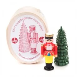 070/028 - Chip Box With Nutcracker