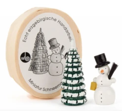 070/301 - Chip Box With Snowman & Tree