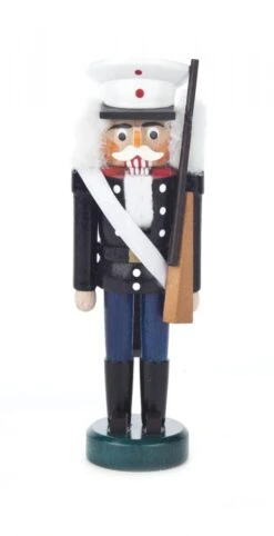 071/174 - Miniature Nutcracker Soldier In Black