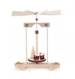 074/049 - Miniature Pyramid With Train & Tree