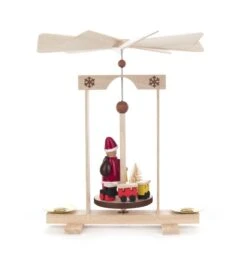 074/087 - Miniature Pyramid WithSanta & Train