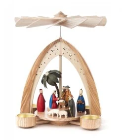 085/265BT - Pyramid With Hand Painted Nativity Scene (Tealights)