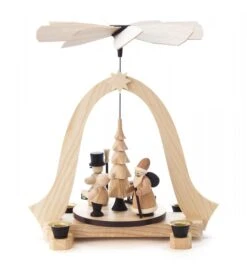 085/324N - Pyramid With Santa, Snowman & Child In Natural Finish (14mm Candles)