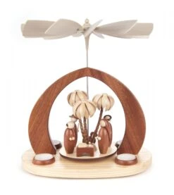 085/681/1 - Pyramid With Modern Styled Nativity Scene (Tealights)