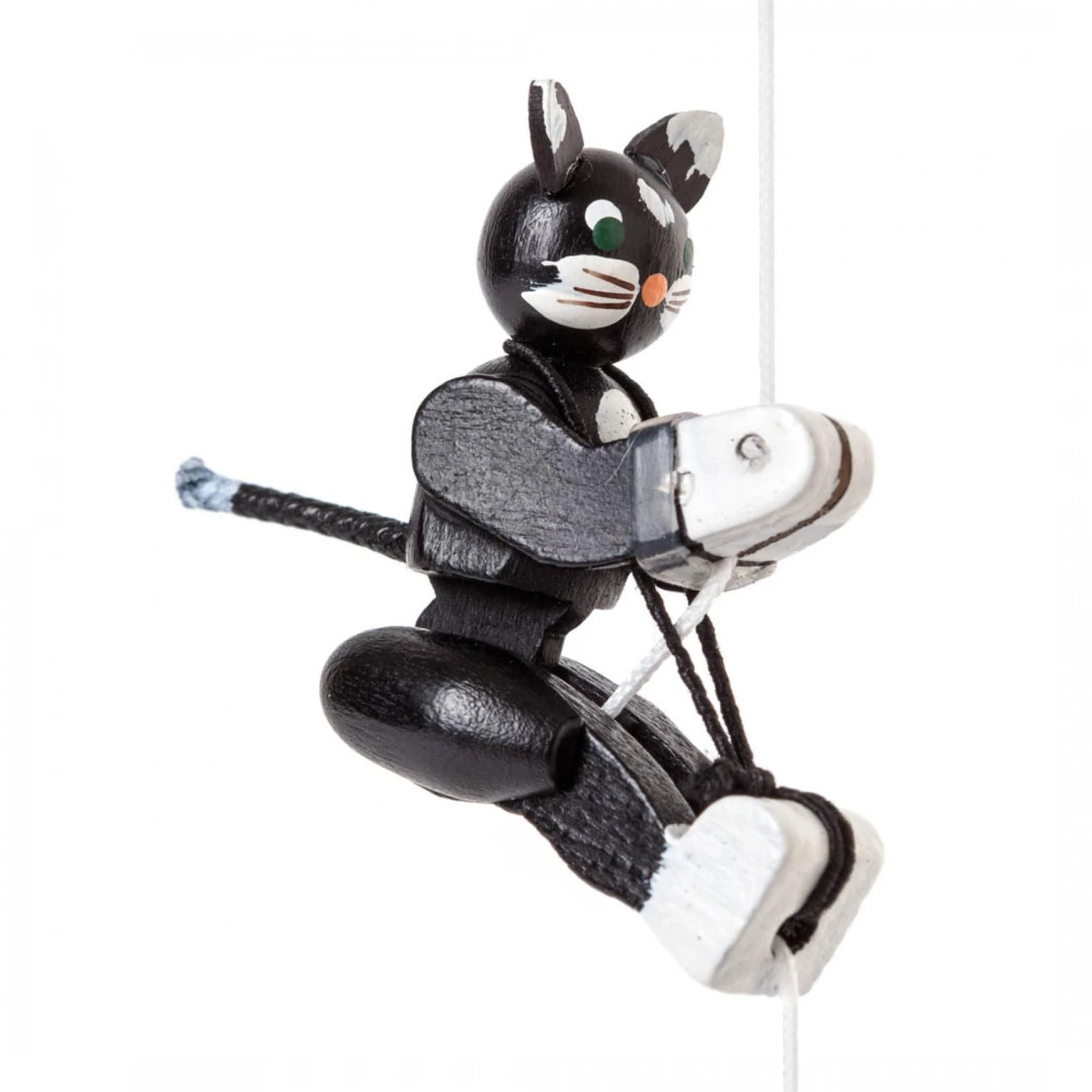 105/027 - Climbing Wooden Cat Figurine 1 105/027 - Climbing Wooden Cat Figurine