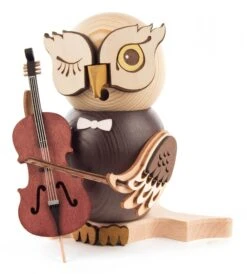 146/1670/17 - Smoker Owl With Cello