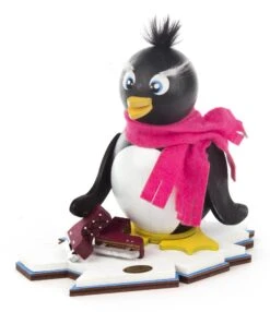 146/771/70 - Penguin With Ice Skates