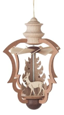 199/229/1 - Ornament Pyramid With Santa And Deer