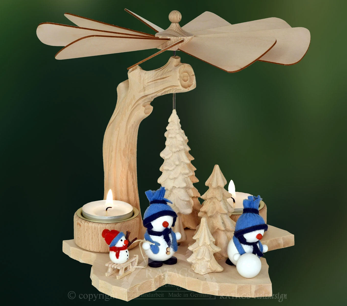 9934-176 - Leaf Pyramid With Snowmen 1 9934-176 - Leaf Pyramid With Snowmen