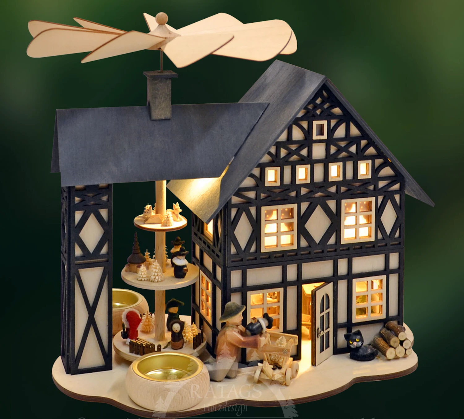 9935-40 - Pyramid House 1 9935-40 - Pyramid House